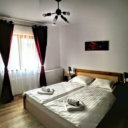 Zen Rooms Tălmaciu Exteriér fotografie